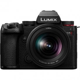 Panasonic Lumix DC-S5II Body with Lumix S 20-60mm F3.5-5.6